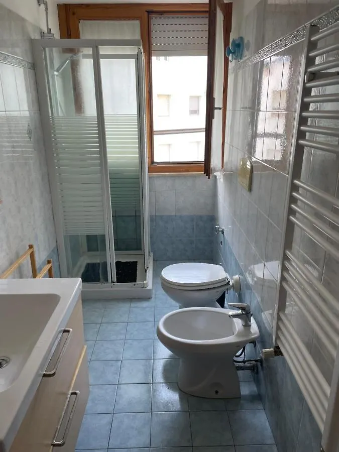 Gemc Room Livorno 0*,  Italia