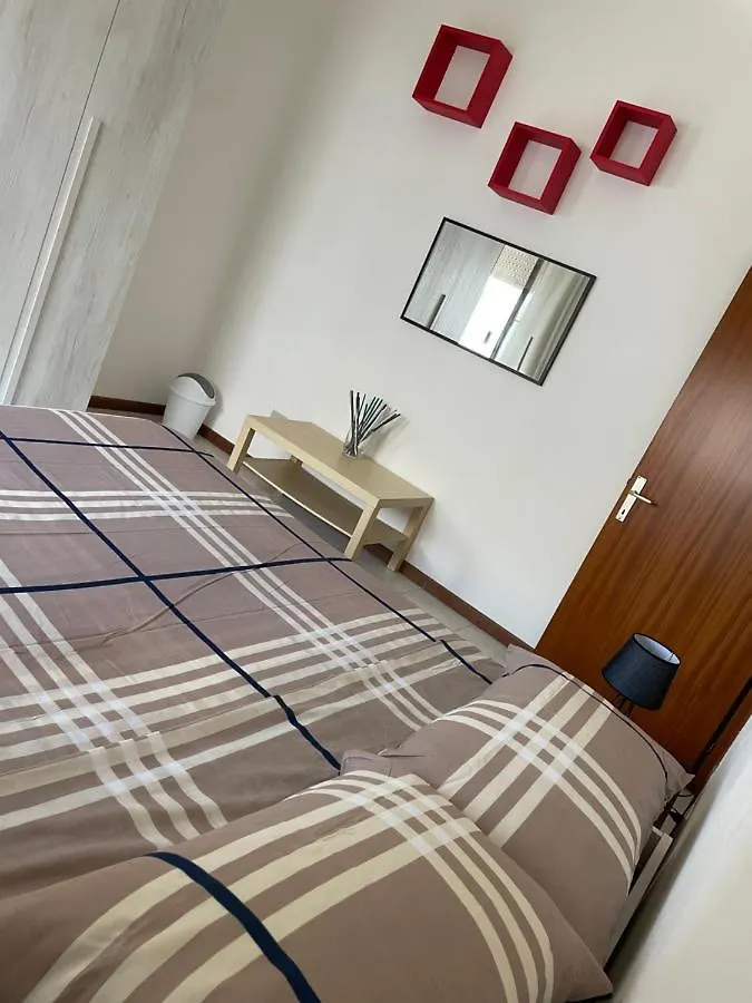 Gemc Room Livorno 0*,